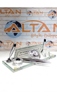 Tek Kalemli Saatli Masa İsimliği