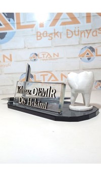 Diş Figürlü Kristal Masa İsimliği