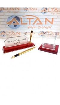 Kırmızı Kristal Kağıtlıklı Set Masa İsimliği Kırmızı Kristal Kağıtlıklı Set Masa İsimliği